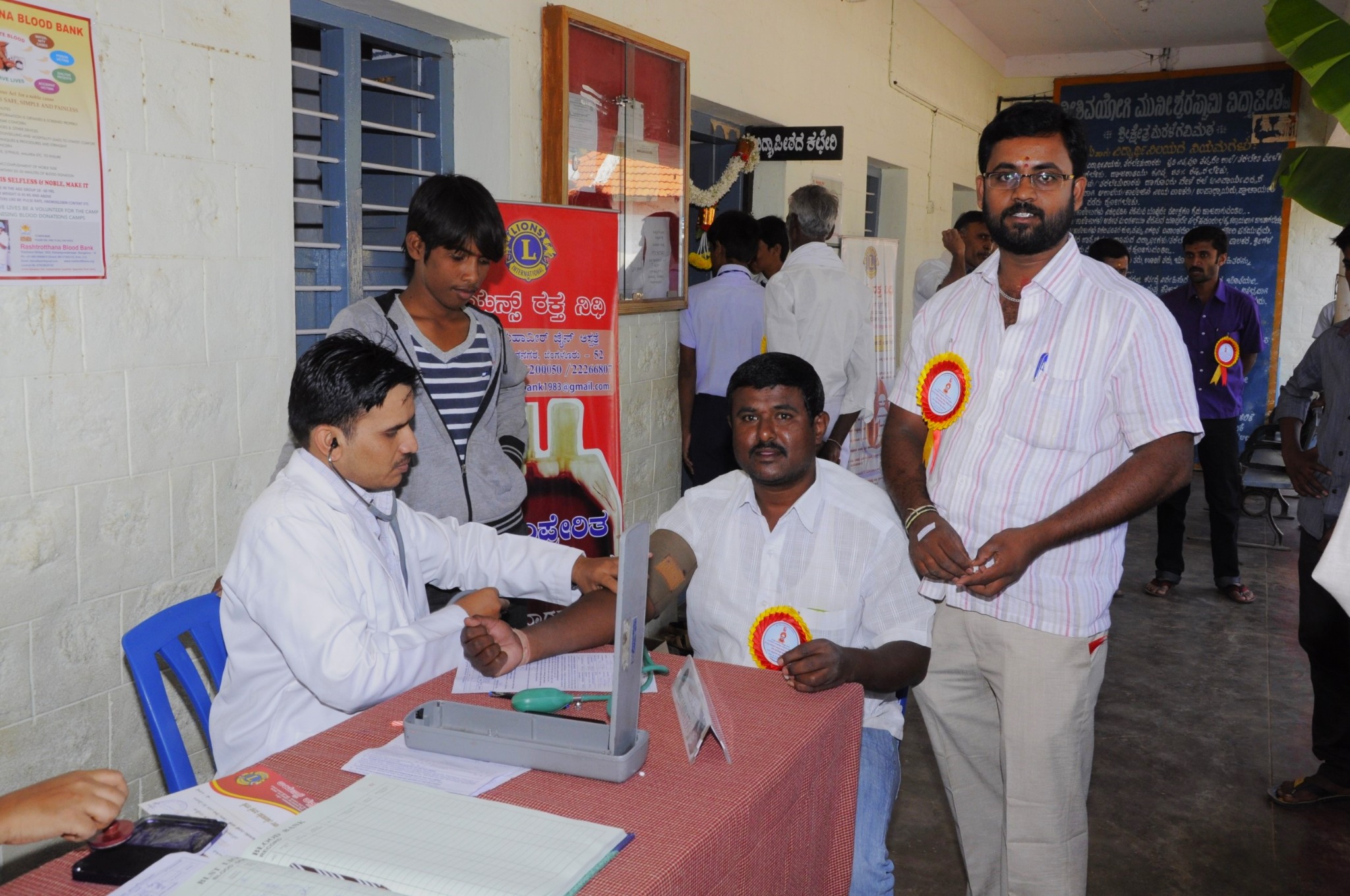 Medical assistance activity at Maralegavi Mutt